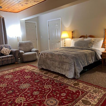 Oswego Inn Ngoại thất bức ảnh