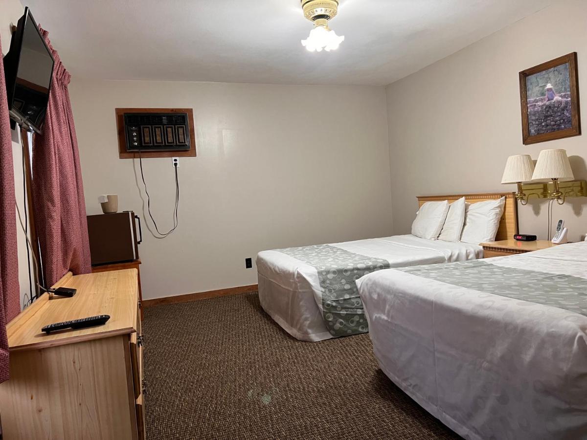 Oswego Inn Ngoại thất bức ảnh